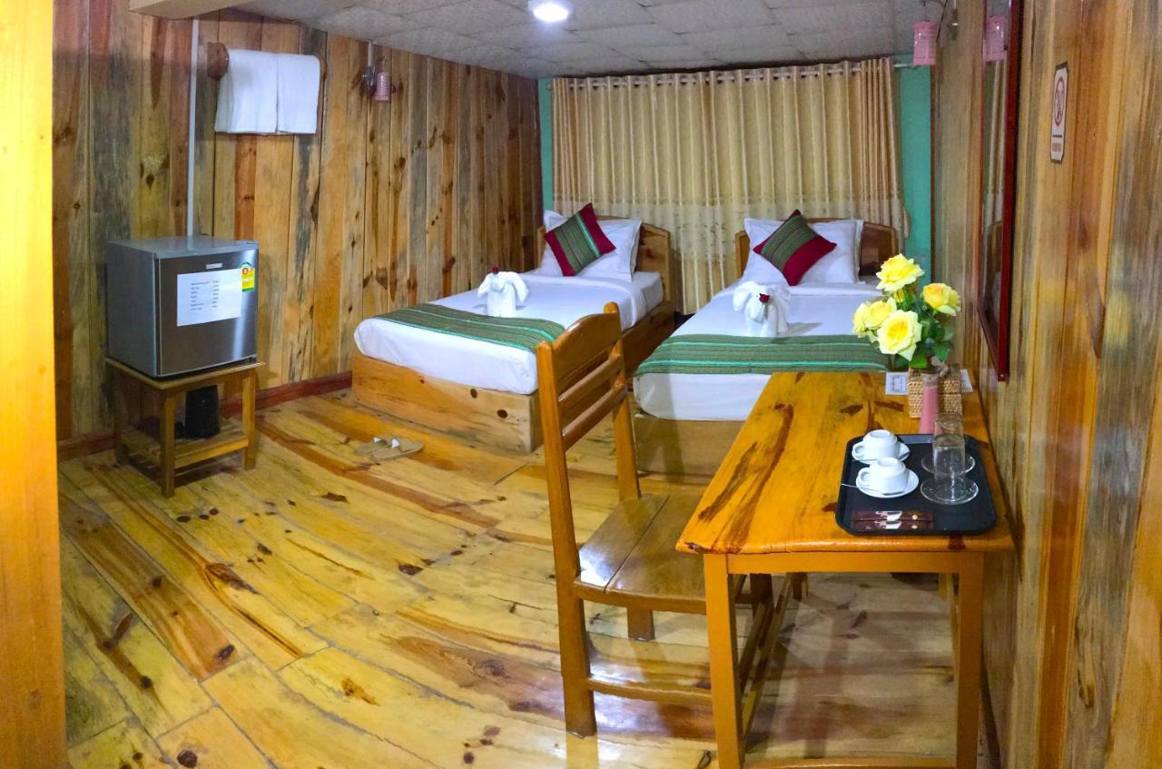 Railroad Hotel Кало Екстер'єр фото