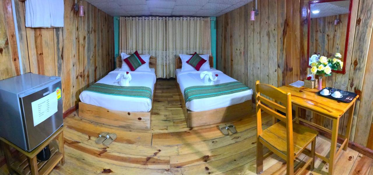 Railroad Hotel Кало Екстер'єр фото