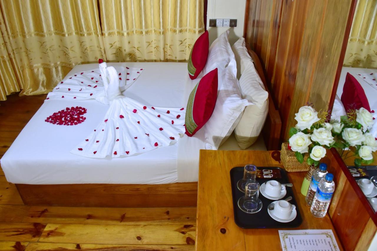 Railroad Hotel Кало Екстер'єр фото